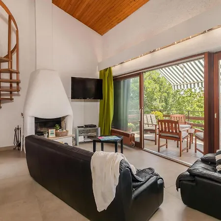 Holiday home 5 Bedroom Cozy In