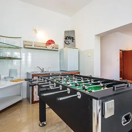 5 Bedroom Cozy In * Dramalj